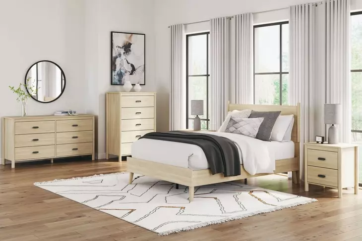 Cabinella Tan Full Platform Bed with No Headboard