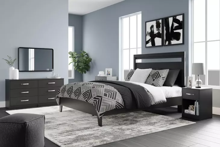 Finch Matte Black Queen Platform Bed