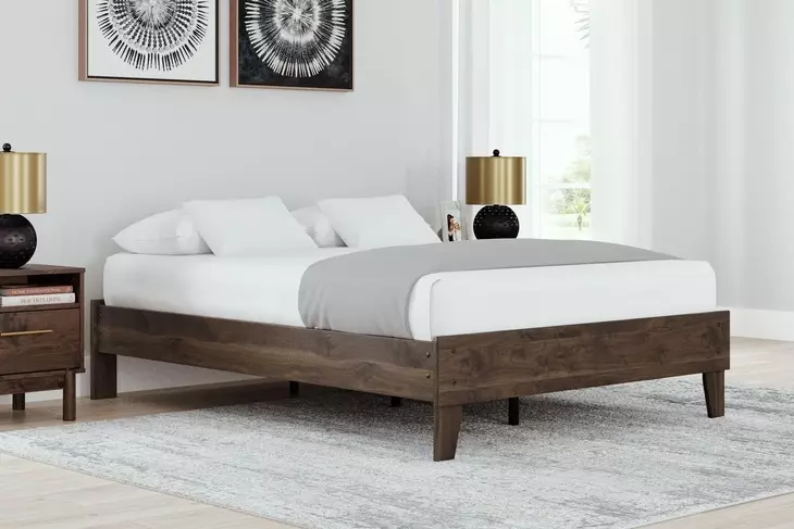 Calverson Mocha Platform Full Bed