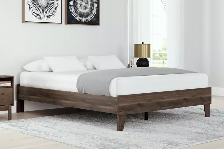 Calverson Mocha Platform Queen Bed