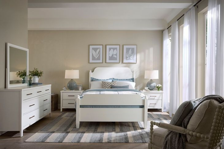 Pure Maple Cottage White King Poster Bed
