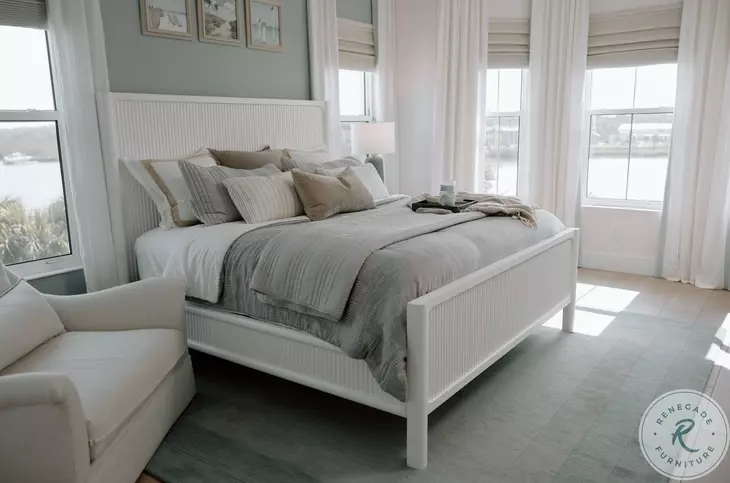 Harbor Point Reed White King Panel Bed