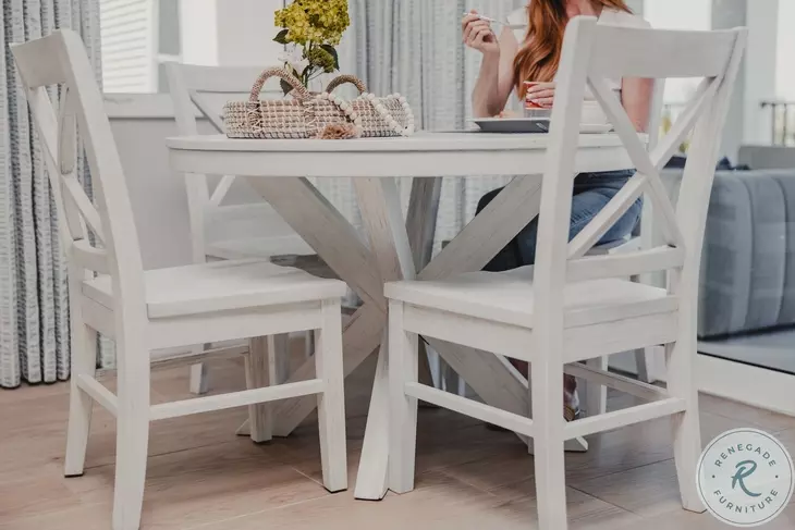 Bay Harbor Weathered White 45" Round Dining Room Set