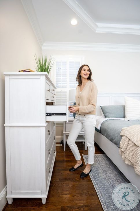Coastal Point Fresh White and Soft Grey Glaze 7 Drawer Chest