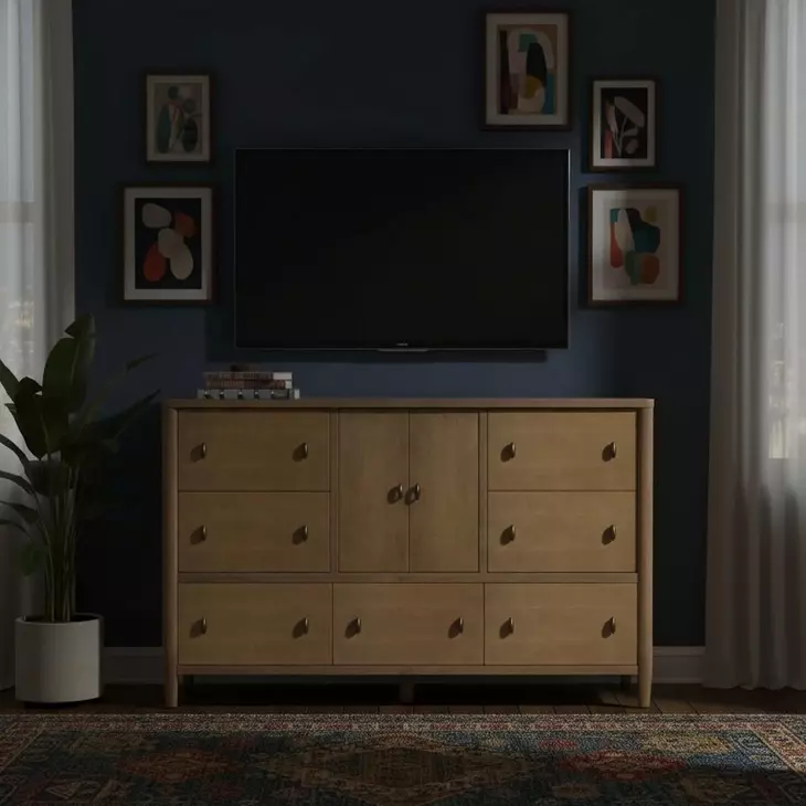 Chatham Warm Maple 7 Drawer Door Dresser