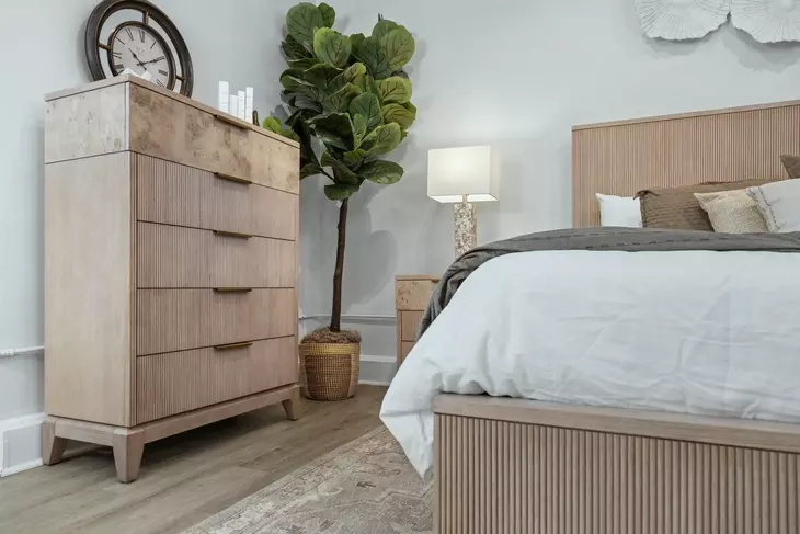 Manhattan Valley Dusty Rose 5 Drawer Chest
