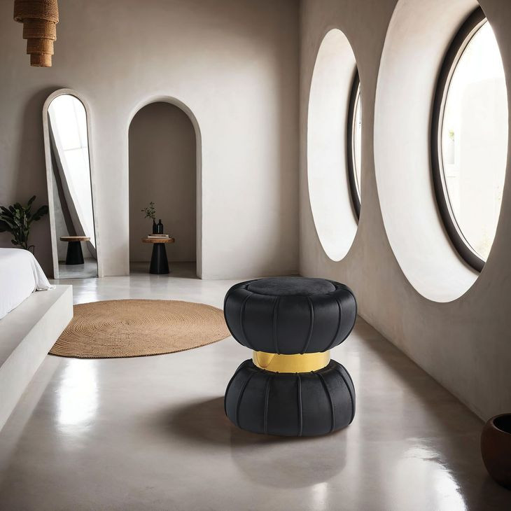 Dorothea Black Stool