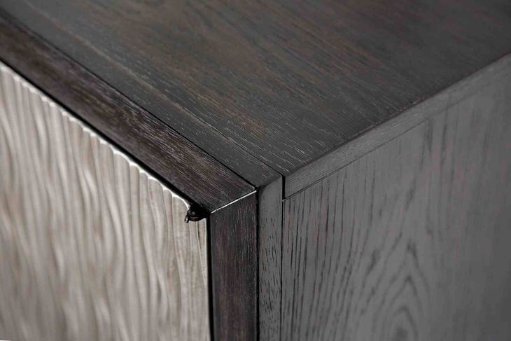 Forger Weathered Black and Silver 4 Door Server