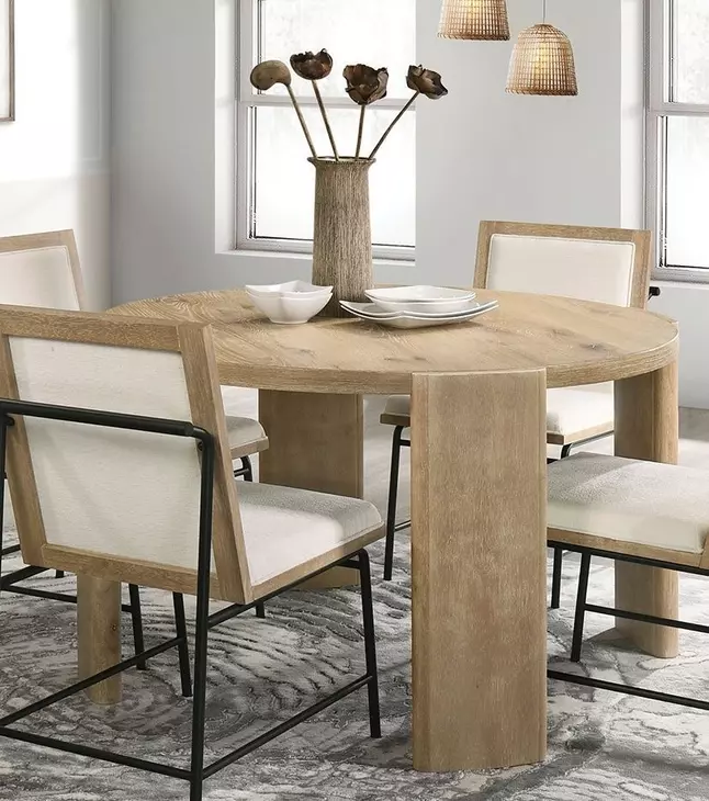 Edenbridge Oak 47" Round Dining Table