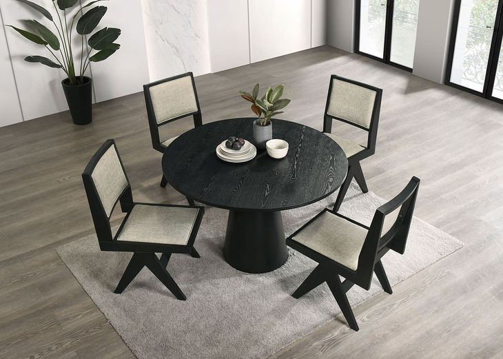 Tottenham Black 48" Round Dining Table