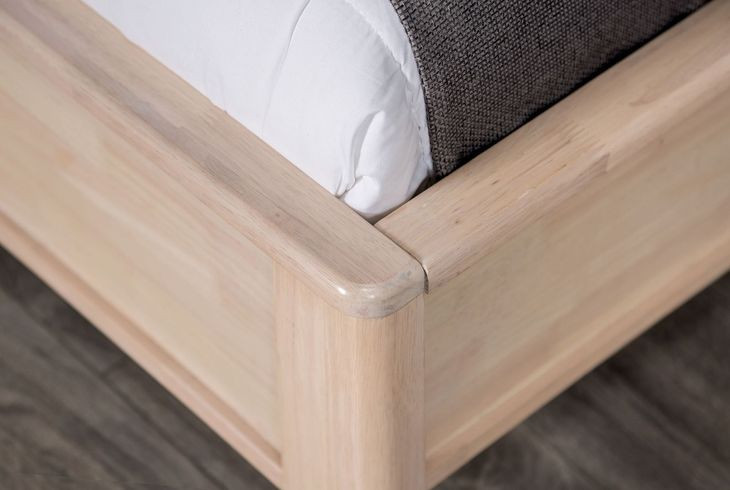 Gervais White Wash Queen Platform Bed