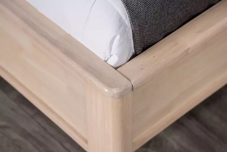 Gervais White Wash Queen Platform Bed