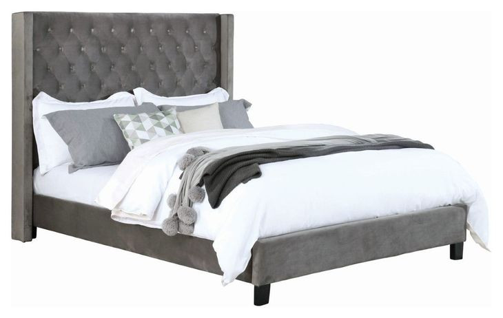 Ryleigh Gray Queen Upholstered Platform Bed