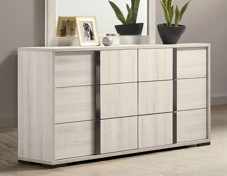 Horten White Wash 6 Drawer Dresser