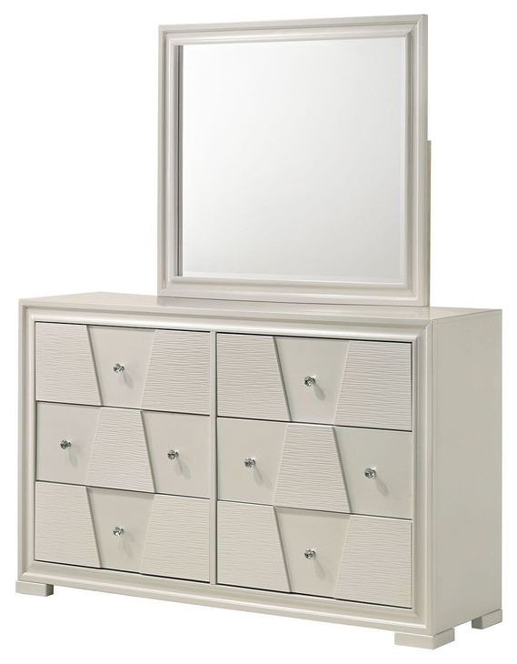 Holsted White 6 Drawer Dresser