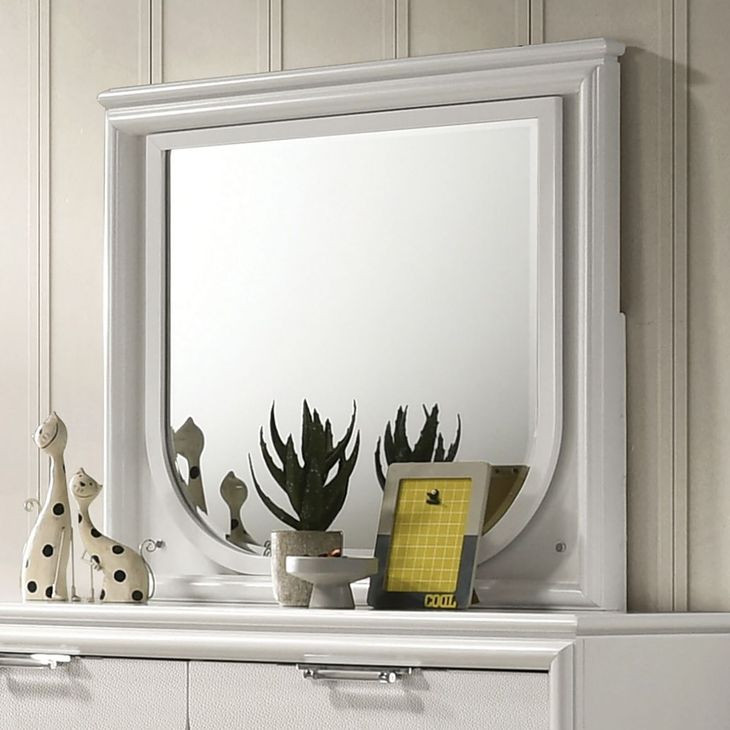 Lareina Pearl White Rectangular Dresser Mirror with LED Light