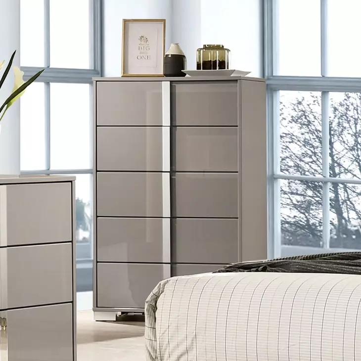 Sinistra Light Taupe 5 Drawer Chest