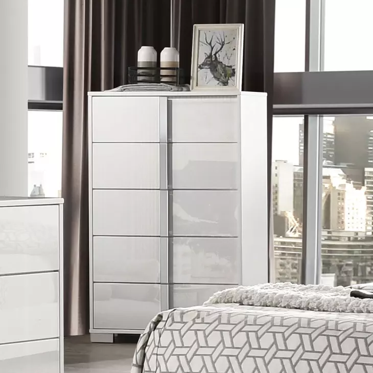 Sinistra White 5 Drawer Chest