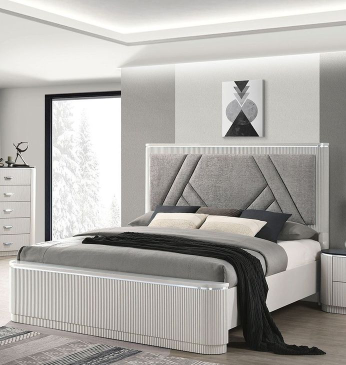 Aldgate Light Gray Panel Bedroom Set