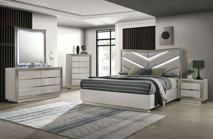 Ventnor Gray Upholstered Platform Bedroom Set with LED Light