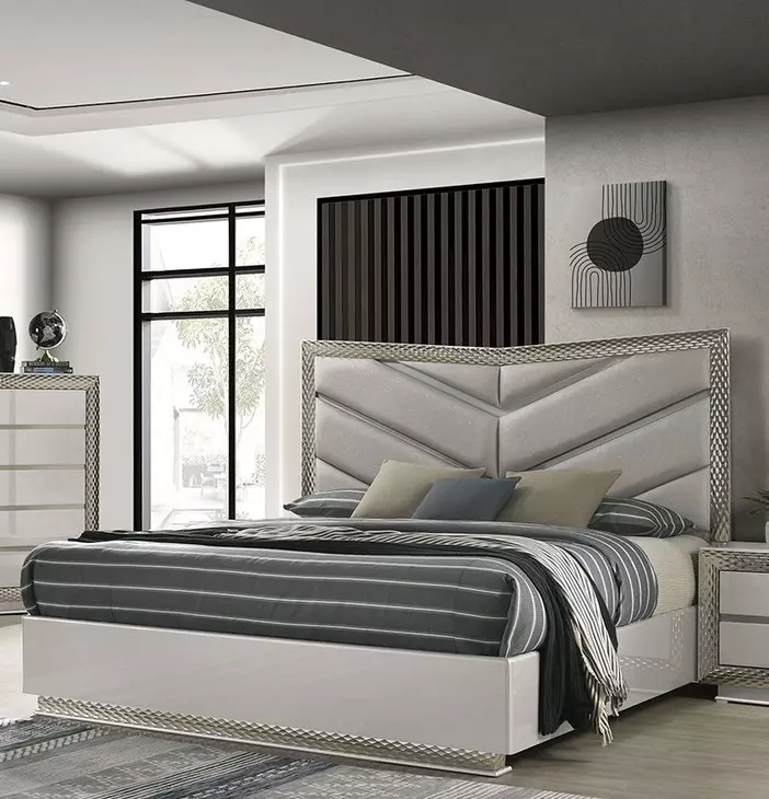 Ventnor Gray King Upholstered Platform Bed with LED Light