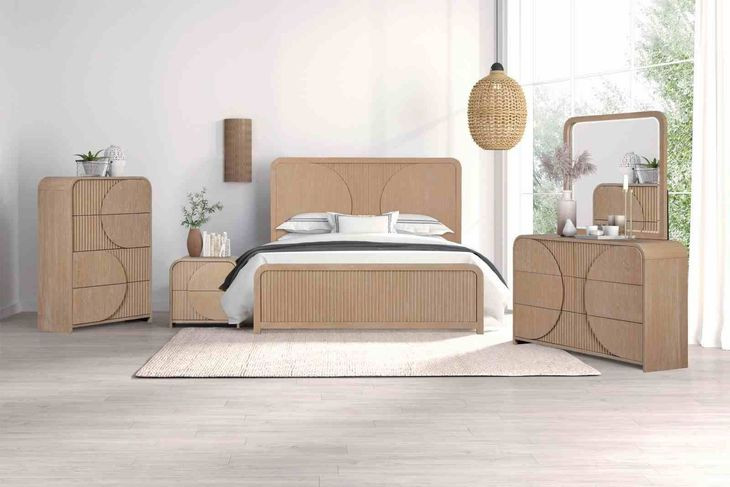 Tangentry Natural King Panel Bed
