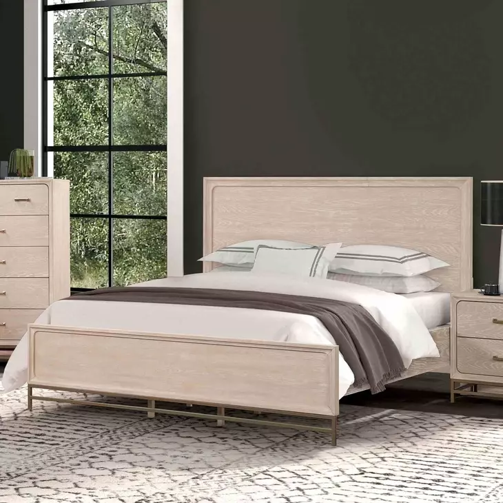 Sandnes Light Oak Queen Panel Bed