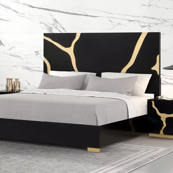 Goldsberg Black and Gold Panel Bedroom Set