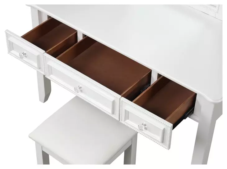 Naucalpan White Upholstered Storage Panel Bedroom Set