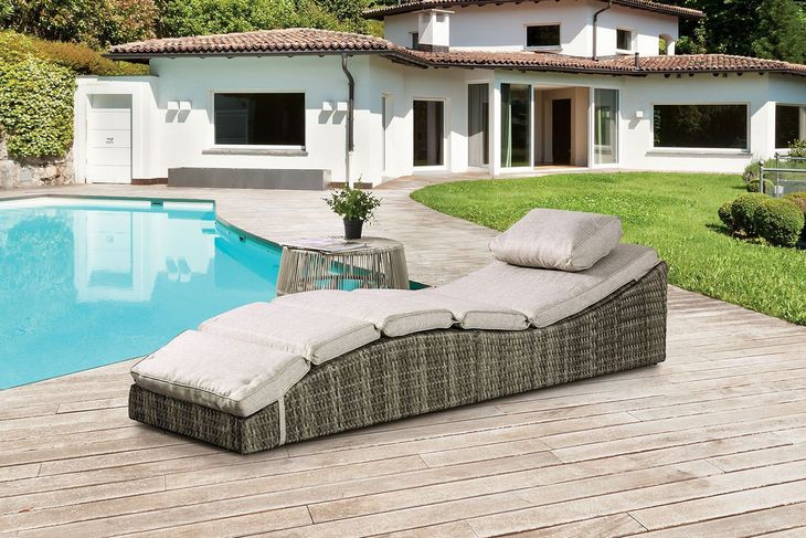 Kesi Natural Outdoor Upholstered Folding Bed