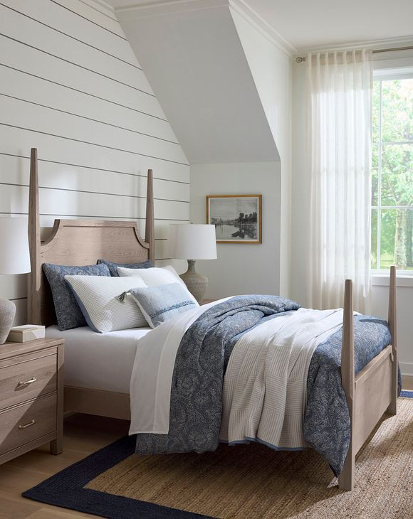Tide And Timber Gray Oak King Pencil Poster Bed
