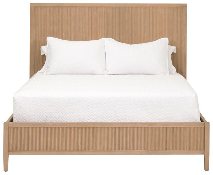 Highland Natural Oak King Panel Bed