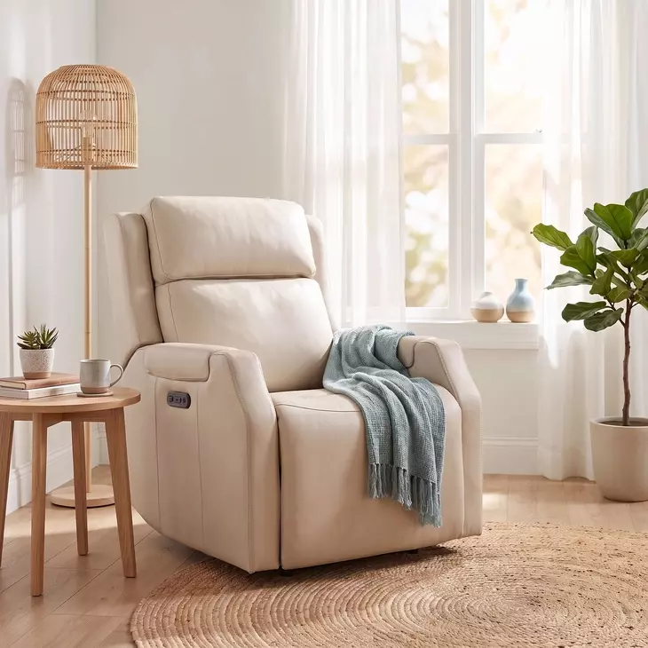 Chesterfield Salvo Beige Leather Zero Gravity Power Recliner with Power Headrest And Lumbar