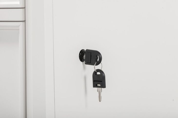 Alexander White Workstation 5 Drawer Combo File Cabinet