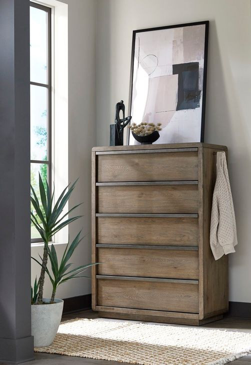 Liam Hearthstone 6 Drawer Chest