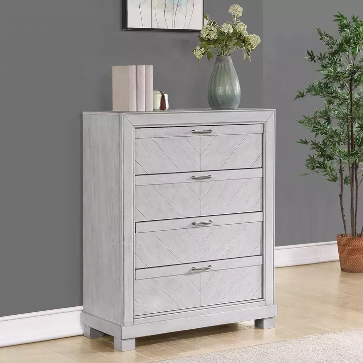 Montana Gray Chest
