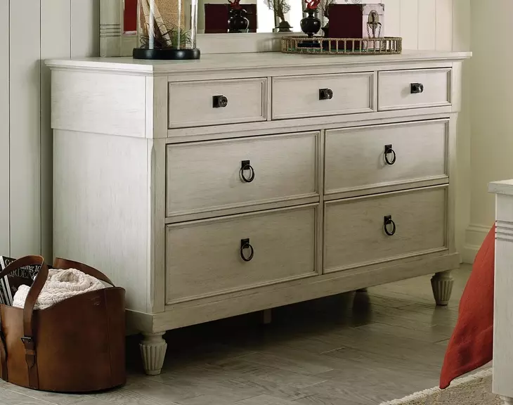 Grand Bay Egret 7 Drawer Saybrook Dresser with Rectangular Landscape Mirror