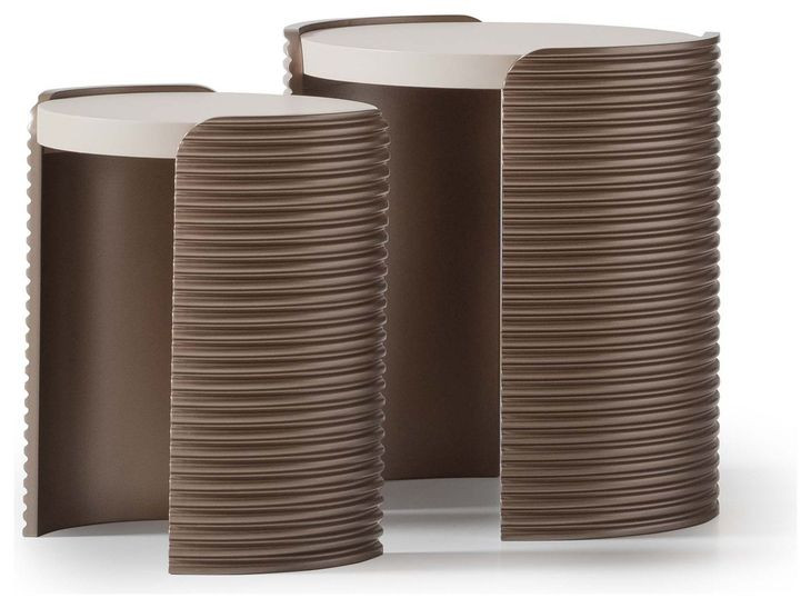 Moderne Rich Champagne Round Nesting Tables Set of 2