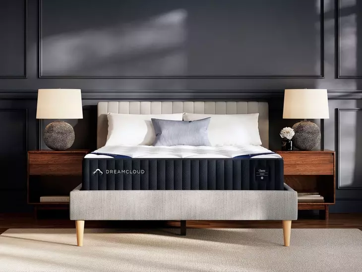 DreamCloud Classic Hybrid White King Mattress