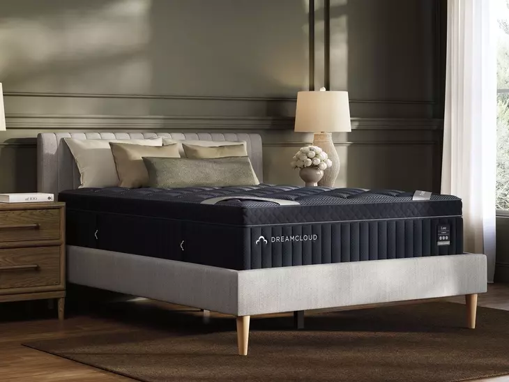 DreamCloud Luxe Hybrid White Twin Mattress