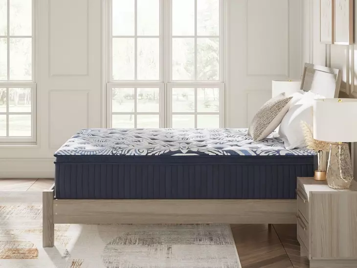 Plush Luxe 2.0 Blue King Mattress
