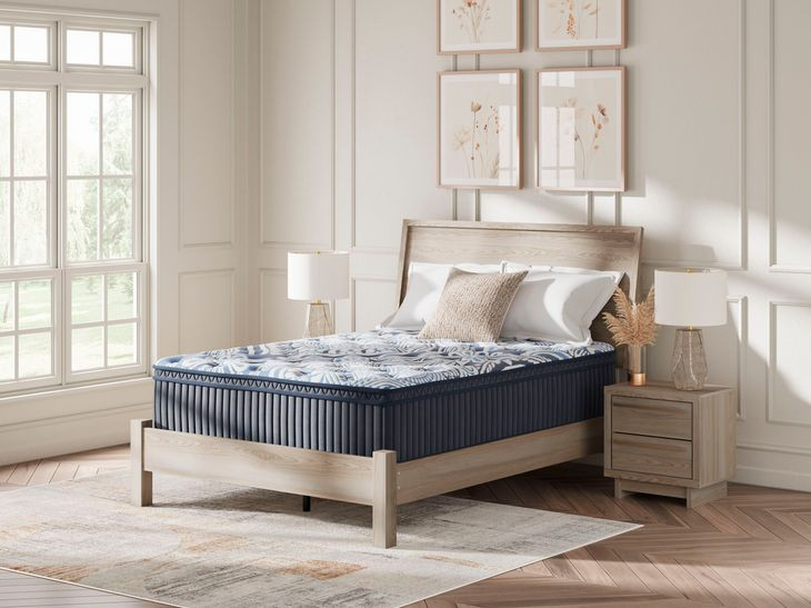 Plush Luxe 2.0 Blue Queen Mattress