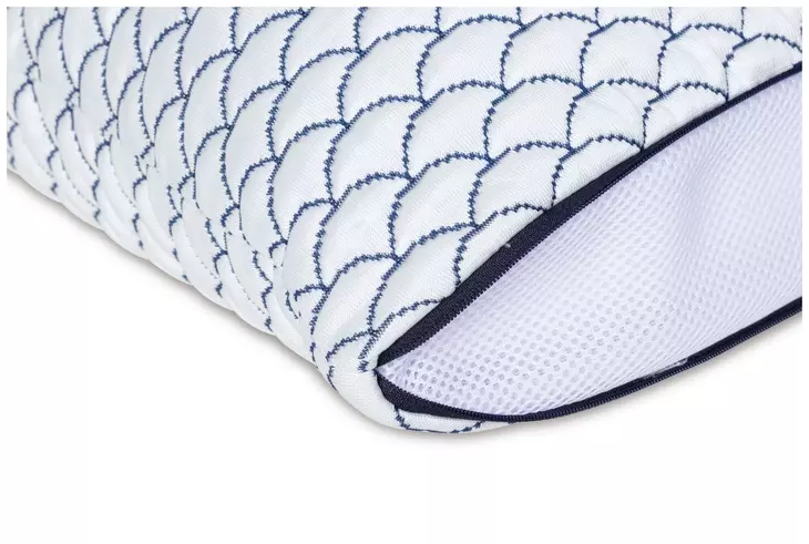 DreamCloudTM Classic White Queen Pillow