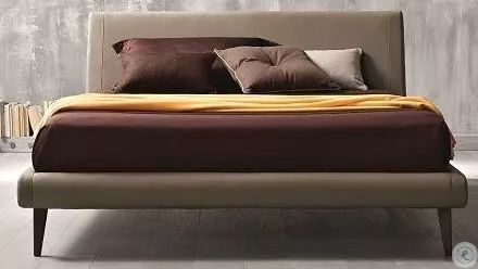 Metropolitan Queen Platform Bed