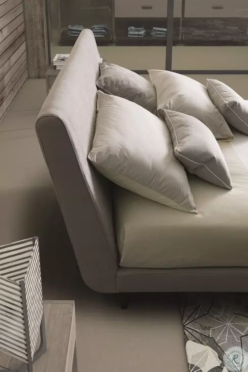 Metropolitan Taupe Queen Upholstered Platform Bed