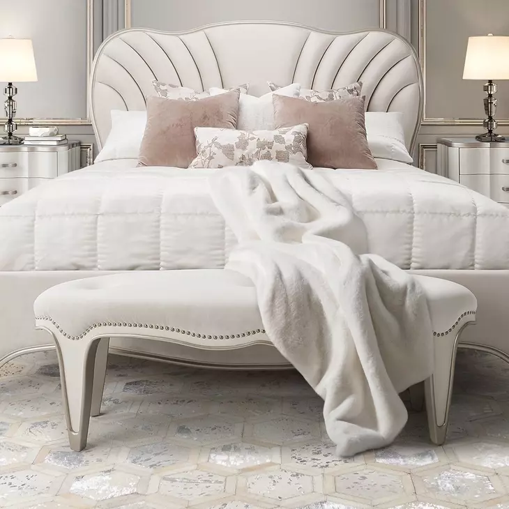 London Place Creamy Pearl 57" Bed Bench