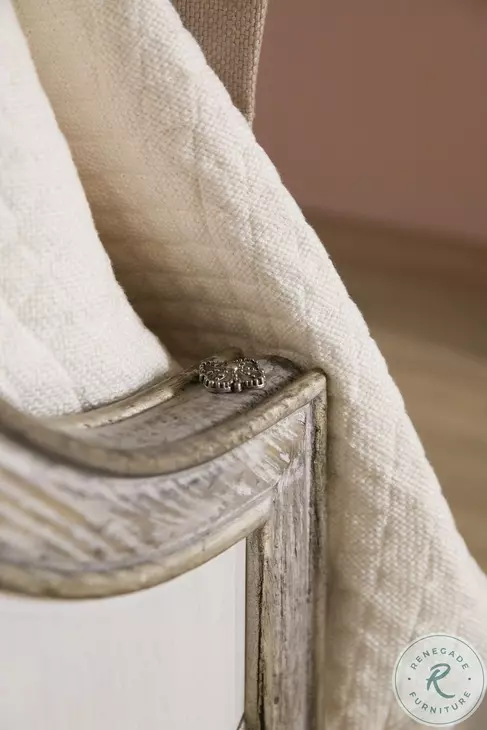 Sanctuary 2 Light Wood Tone Diamond King Panel Bed