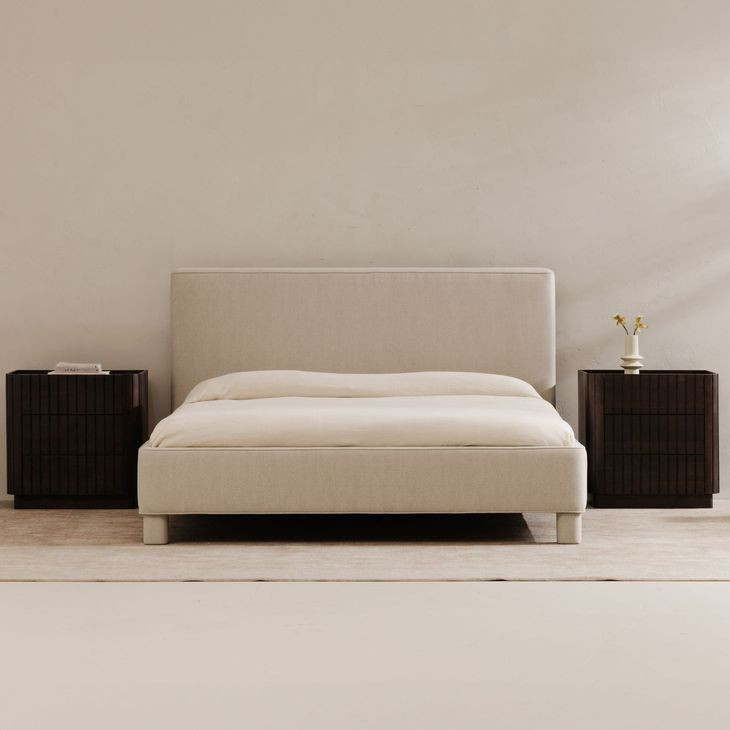 Ichigo Light Gray Upholstered Platform Bedroom Set