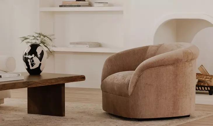 Thora Blush Upholstered Lounge Chair
