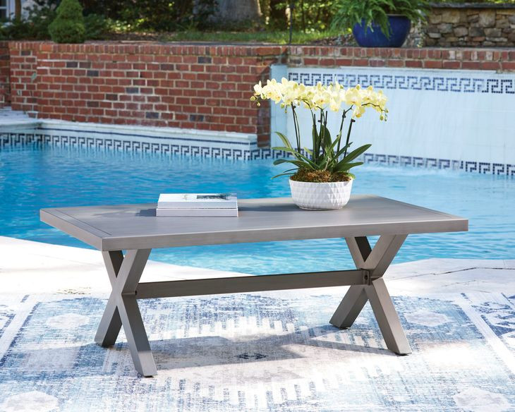 Dillon Beach Gray Rectangular Outdoor Occasional Table Set